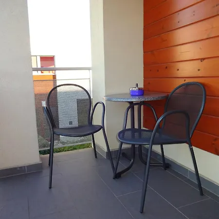 巴雷卡班佐酒店 招待所