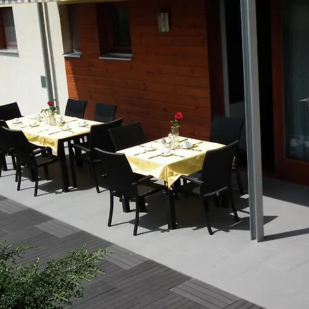 巴雷卡班佐酒店 招待所