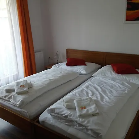 Baláca Panzió Affittacamere *