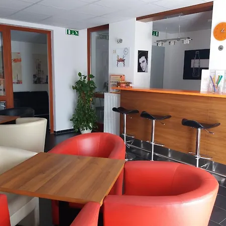 巴雷卡班佐酒店 4* 维斯普雷姆