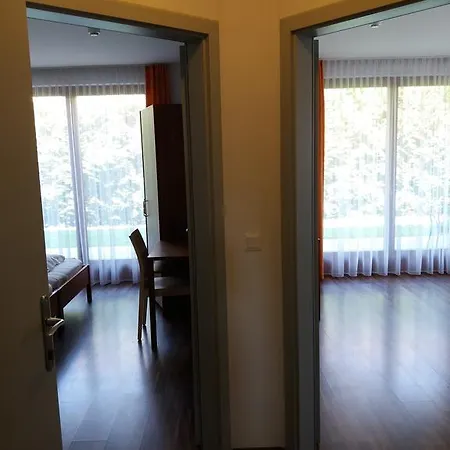 招待所 巴雷卡班佐酒店