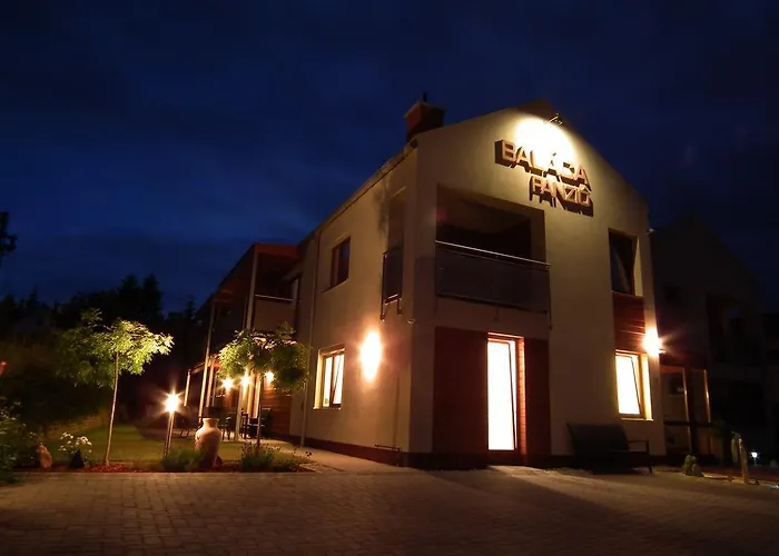 ゲストハウス Balaca Panzio ヴェスプレーム